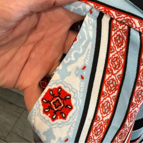 Ann Taylor LOFT Costa Tie Waist Fluid Shorts Size 10 - Picture 2 of 8